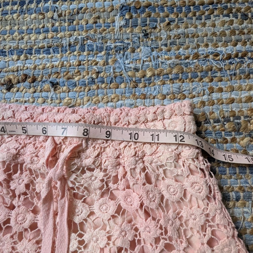 Peachy pink Crochet Lace Shorts M Partially Lined Boho Beachy Summer Casual - Picture 6 of 8